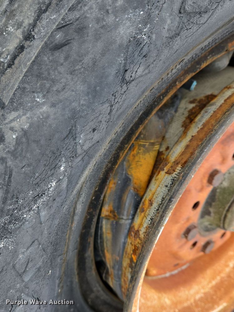 image for item EC3969 Nurse tank trailer