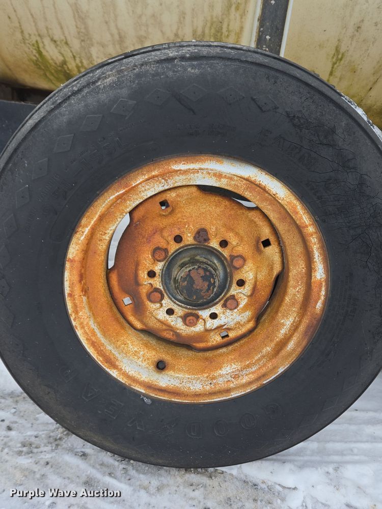 image for item EC3969 Nurse tank trailer