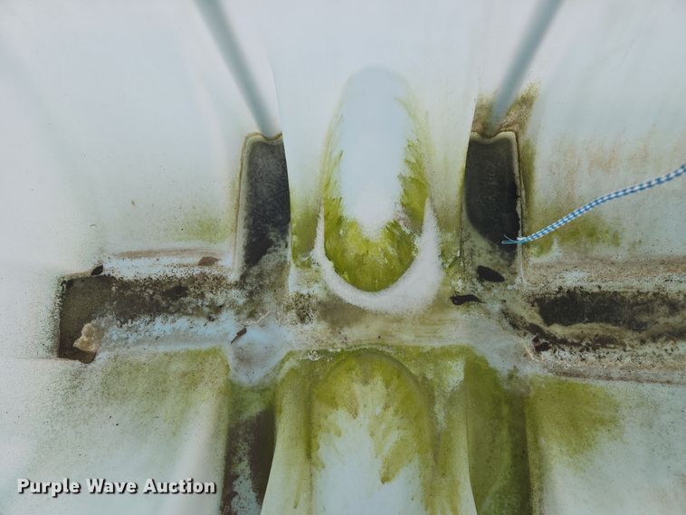 image for item EC3970 P&H MFG 2808-T nurse tank trailer