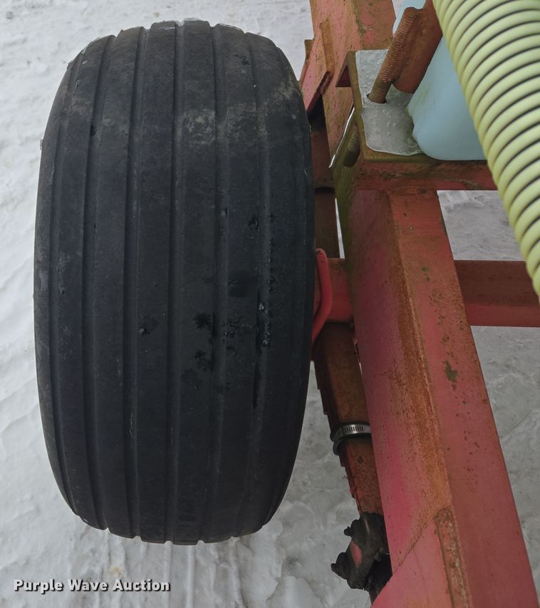 image for item EC3970 P&H MFG 2808-T nurse tank trailer