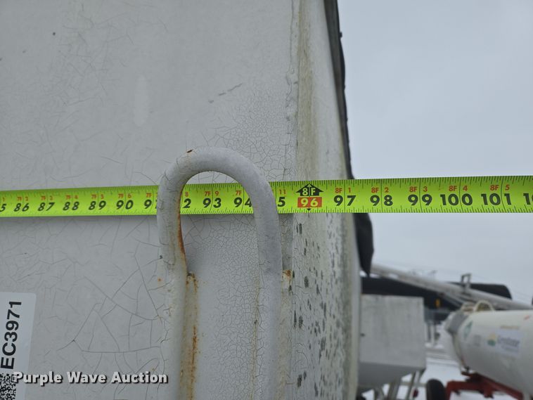 image for item EC3971 Fertilizer tender