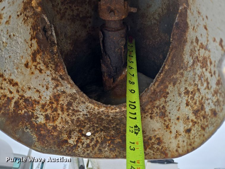 image for item EC3971 Fertilizer tender