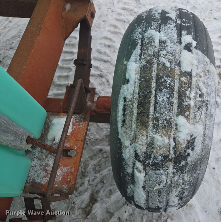 image for item EC3972 Nurse tank trailer