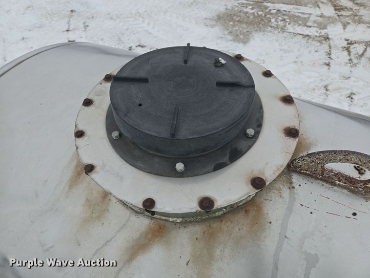 image for item EC3973 Solar Service Co. tank trailer