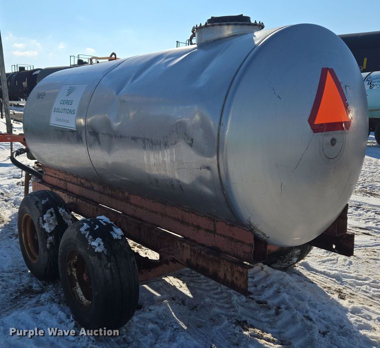 image for item EC3976 Tank trailer
