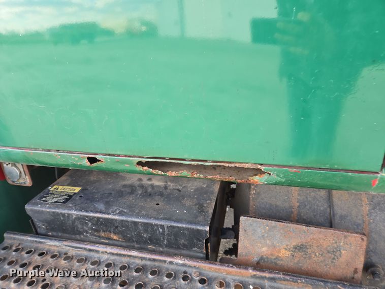 image for item EE7938 1997 International 4700 fertilizer delivery truck