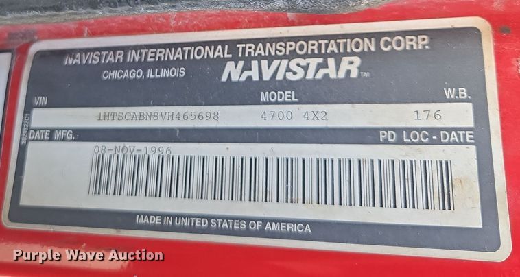 image for item EE7938 1997 International 4700 fertilizer delivery truck