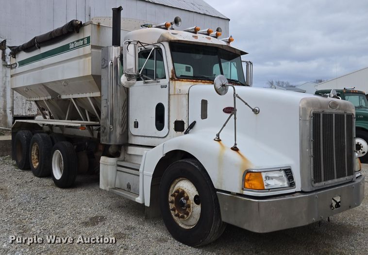 image for item EE7942 1999 Peterbilt 377 fertilizer delivery truck