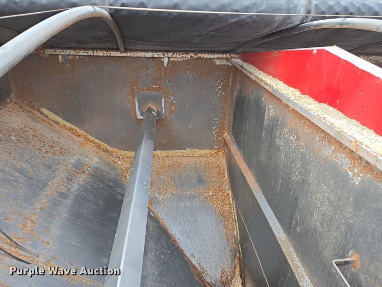 image for item EE7946 1995 Ford L8000 fertilizer delivery truck