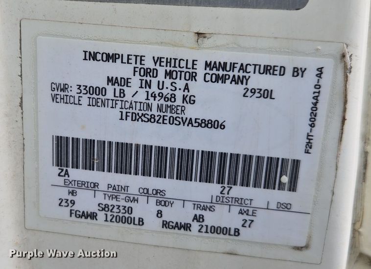 image for item EE7946 1995 Ford L8000 fertilizer delivery truck