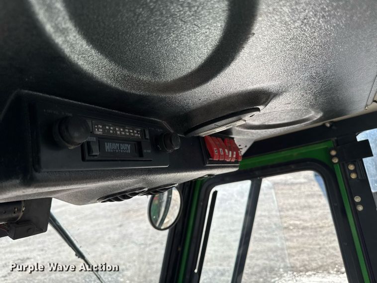 image for item EG7148 Curtis tractor cab