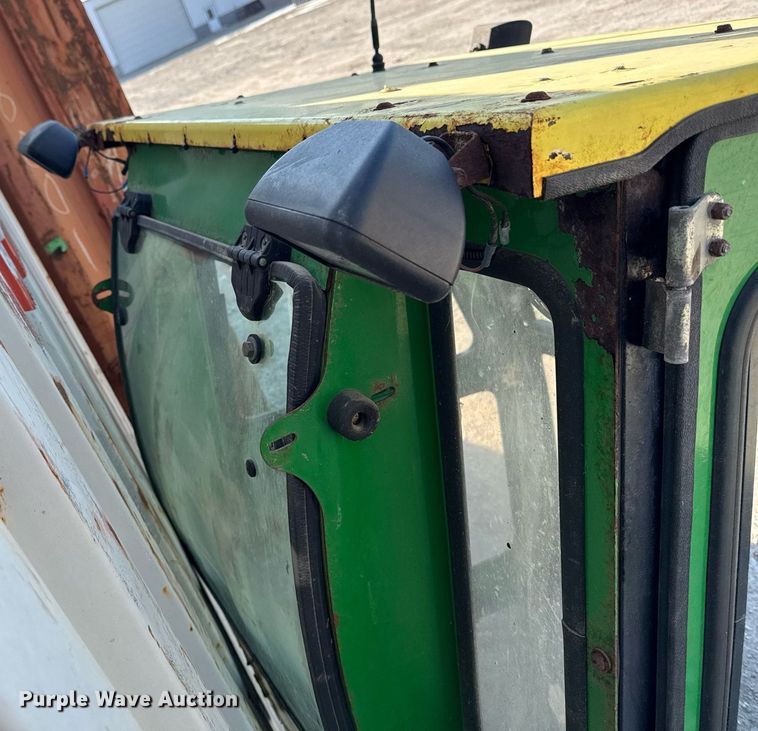 image for item EG7149 Curtis tractor cab