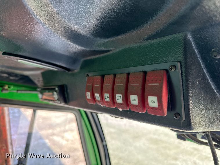 image for item EG7149 Curtis tractor cab