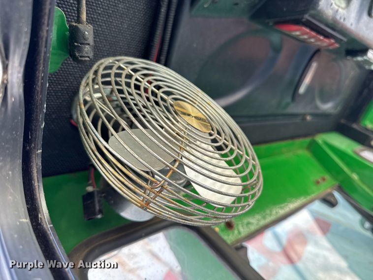 image for item EG7149 Curtis tractor cab