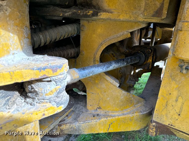 image for item EG9994 1970 Caterpillar 950 wheel loader