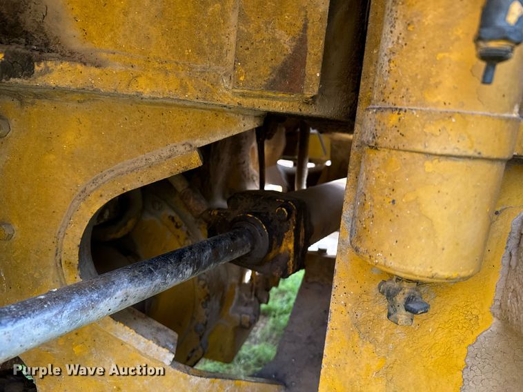 image for item EG9994 1970 Caterpillar 950 wheel loader