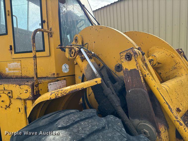image for item EG9994 1970 Caterpillar 950 wheel loader