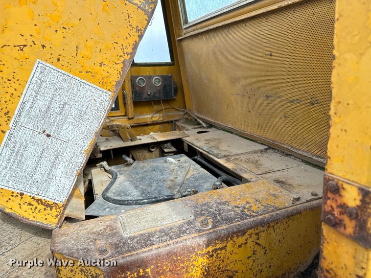 image for item EG9994 1970 Caterpillar 950 wheel loader