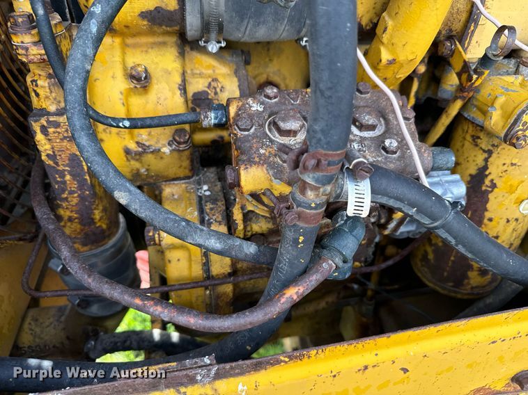 image for item EG9994 1970 Caterpillar 950 wheel loader