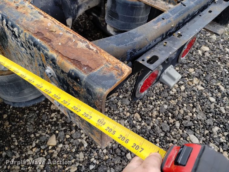 image for item EH0081 2006 Sterling  AT9500 truck cab and chassis