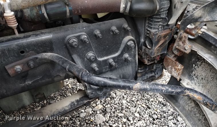 image for item EH0081 2006 Sterling  AT9500 truck cab and chassis