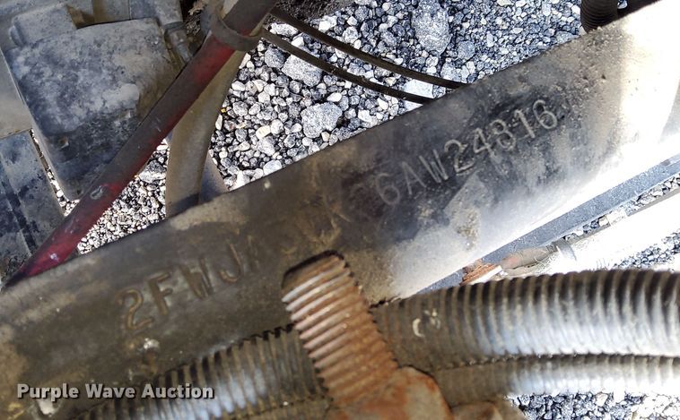 image for item EH0081 2006 Sterling  AT9500 truck cab and chassis