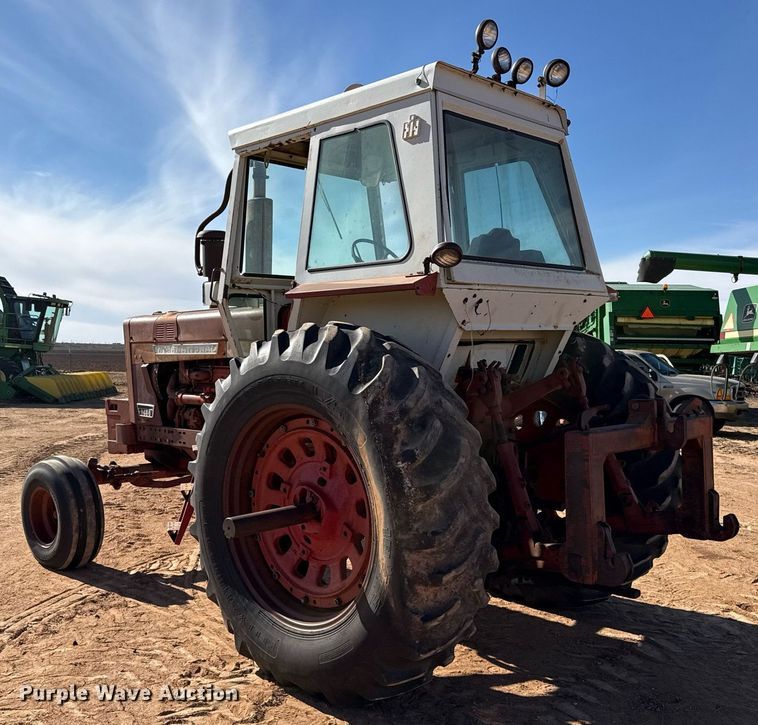 image for item EJ3435 1971 International F 1456 tractor