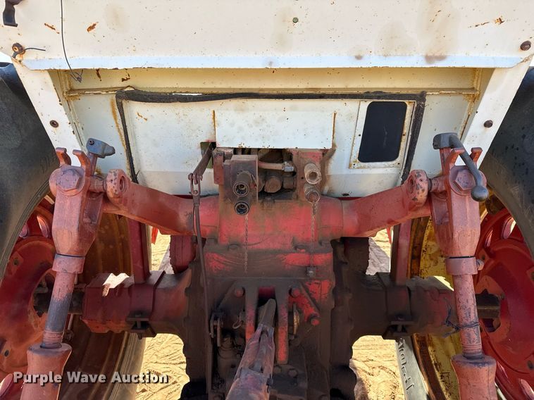 image for item EJ3435 1971 International F 1456 tractor