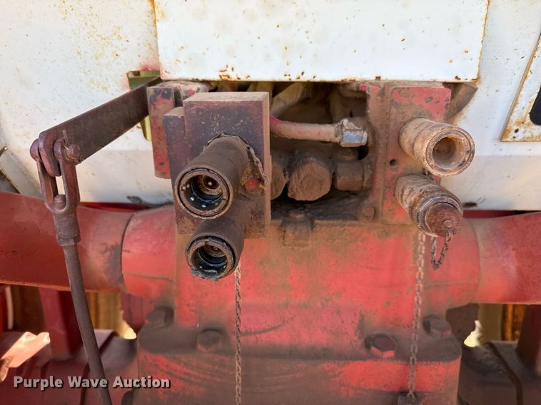 image for item EJ3435 1971 International F 1456 tractor