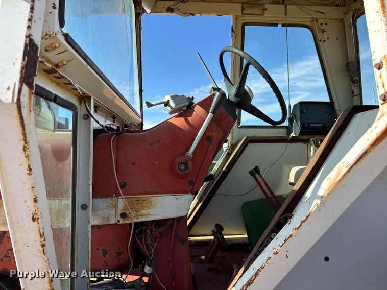 image for item EJ3435 1971 International F 1456 tractor