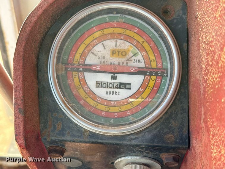 image for item EJ3435 1971 International F 1456 tractor