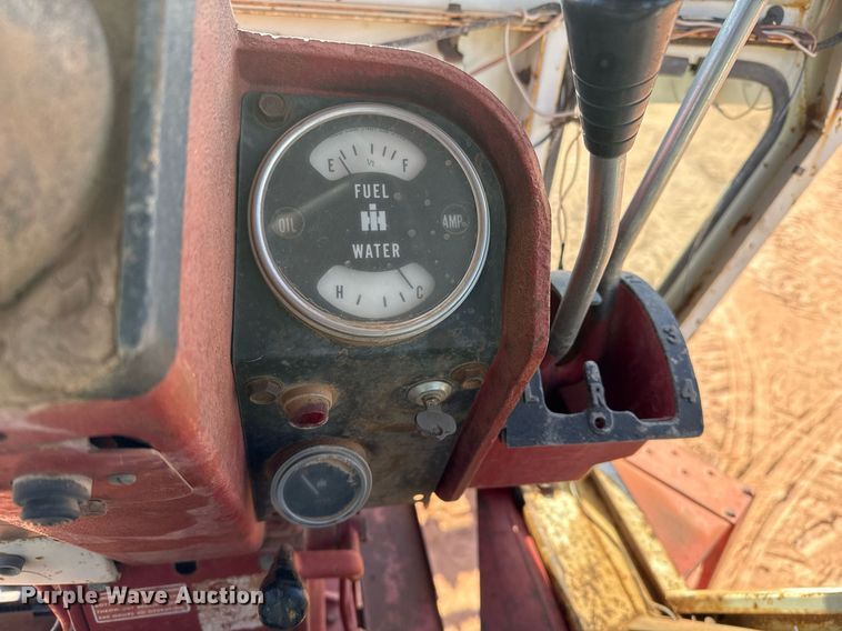 image for item EJ3435 1971 International F 1456 tractor