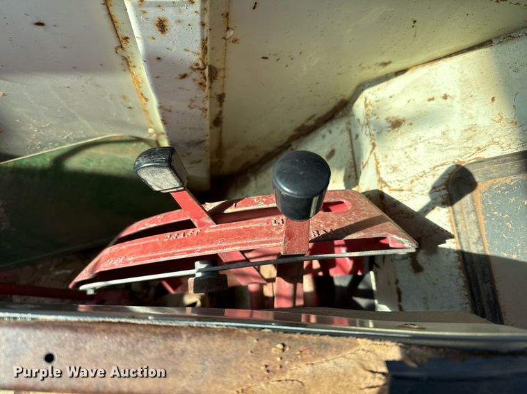 image for item EJ3435 1971 International F 1456 tractor