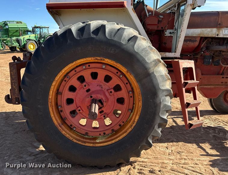 image for item EJ3435 1971 International F 1456 tractor