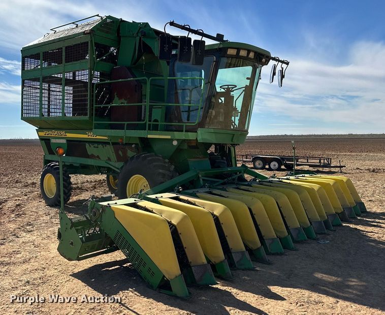 image for item EJ3438 2005 John Deere 7460 cotton stripper