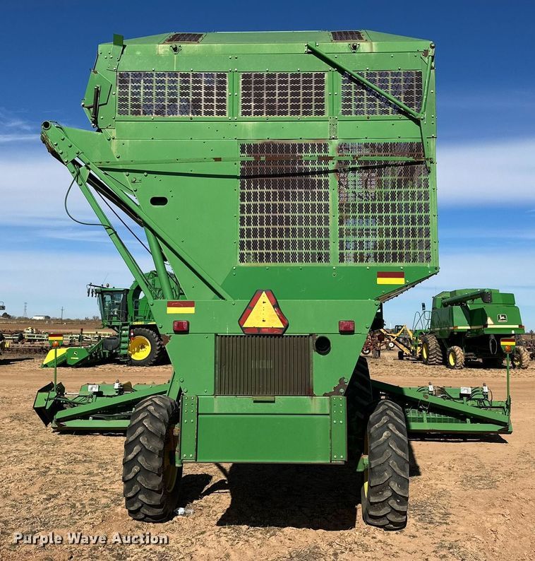 image for item EJ3438 2005 John Deere 7460 cotton stripper