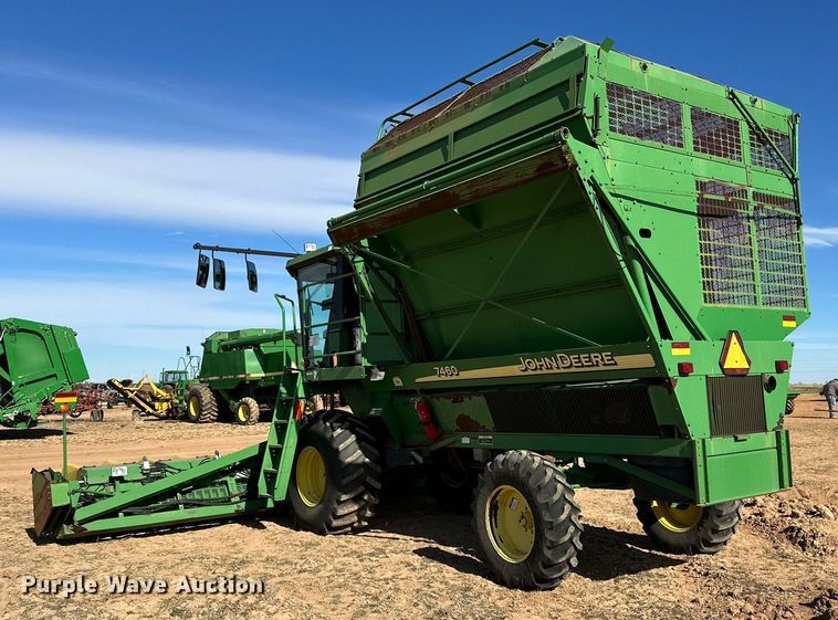 image for item EJ3438 2005 John Deere 7460 cotton stripper