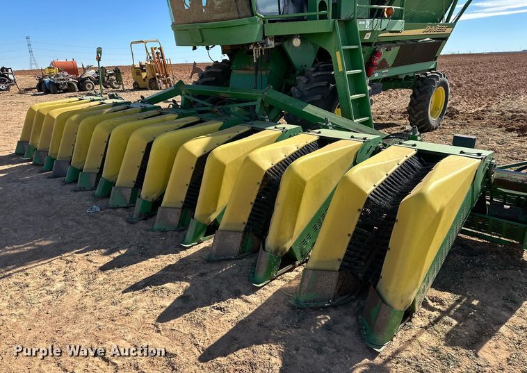 image for item EJ3438 2005 John Deere 7460 cotton stripper