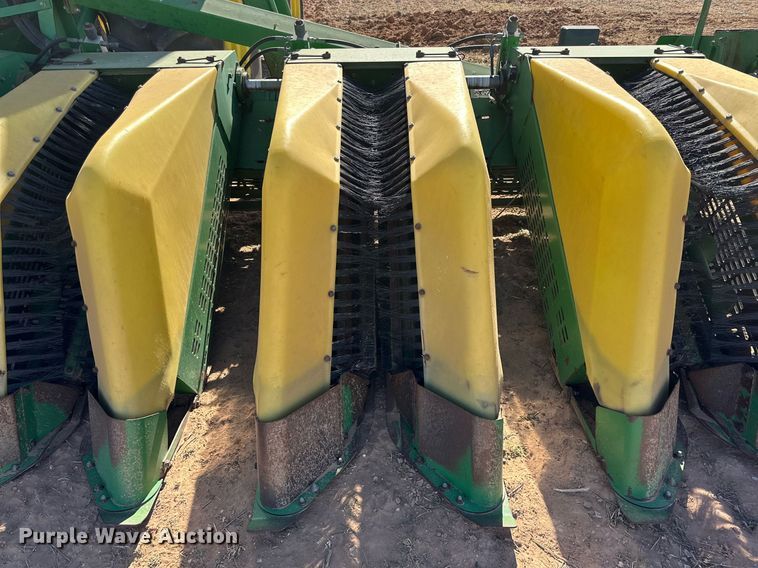 image for item EJ3438 2005 John Deere 7460 cotton stripper