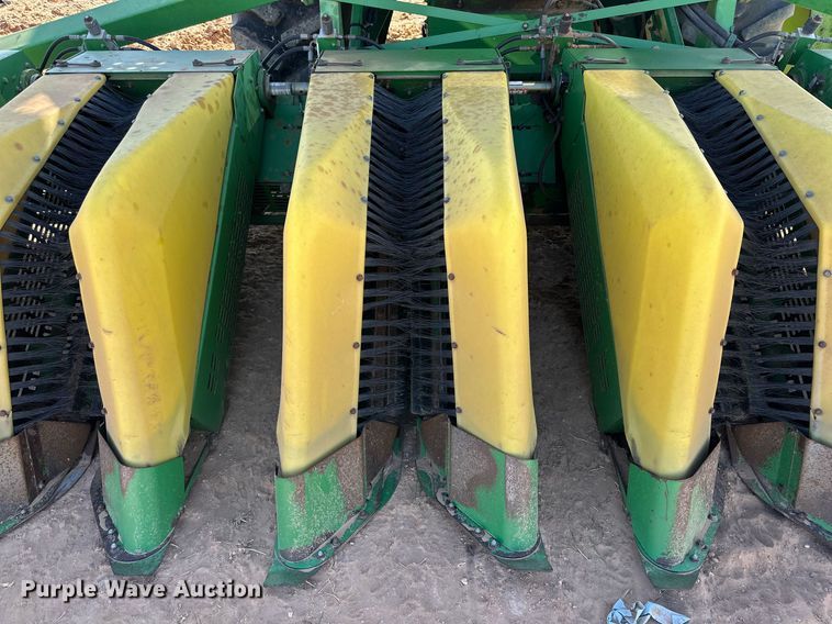 image for item EJ3438 2005 John Deere 7460 cotton stripper