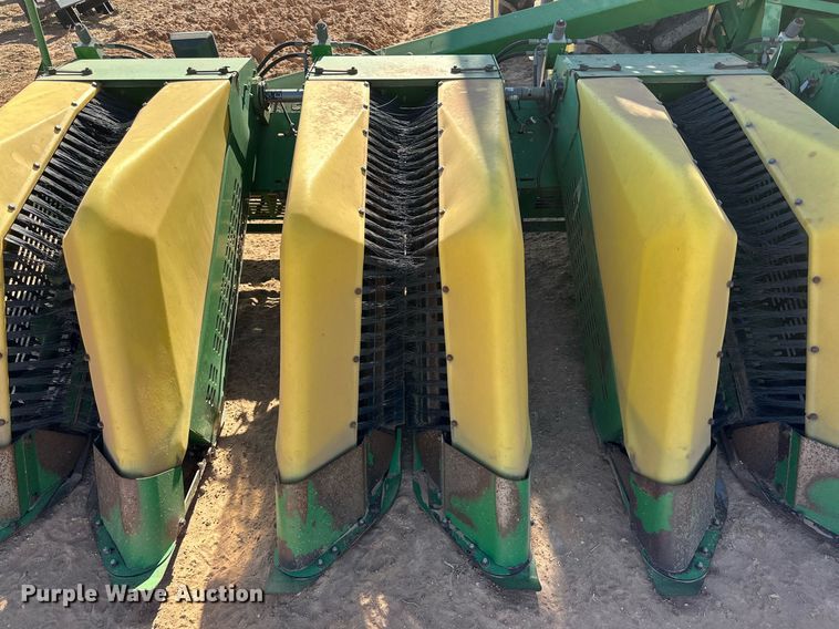 image for item EJ3438 2005 John Deere 7460 cotton stripper