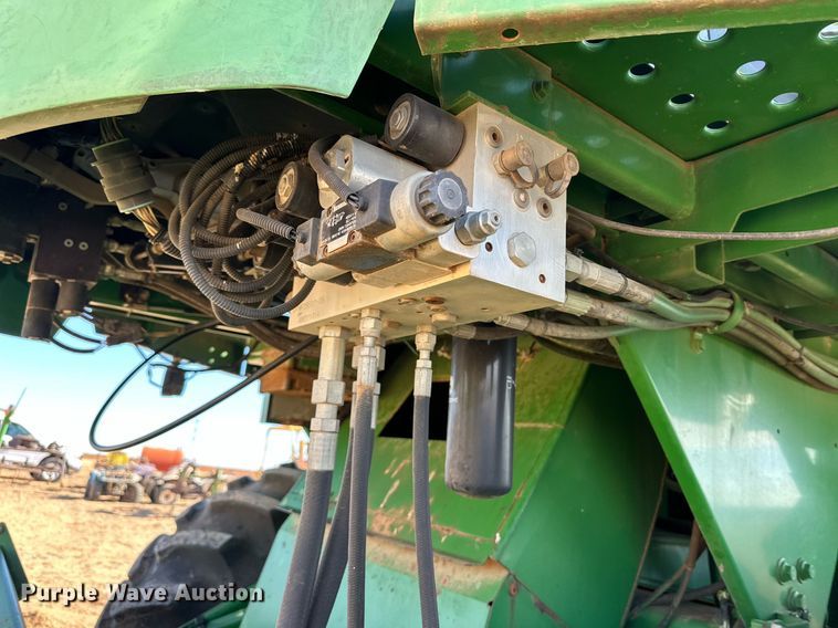 image for item EJ3438 2005 John Deere 7460 cotton stripper