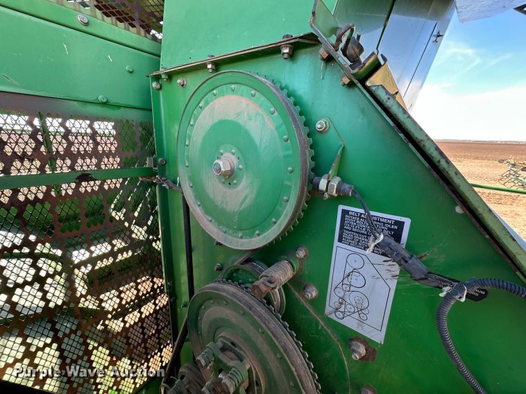 image for item EJ3438 2005 John Deere 7460 cotton stripper