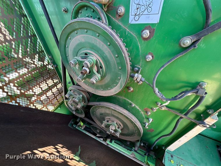 image for item EJ3438 2005 John Deere 7460 cotton stripper