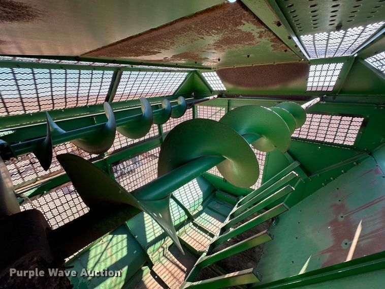 image for item EJ3438 2005 John Deere 7460 cotton stripper