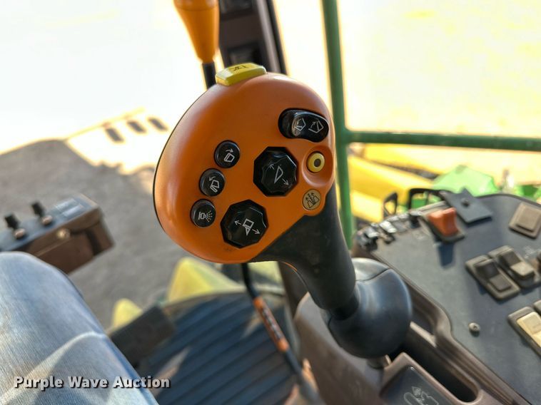 image for item EJ3438 2005 John Deere 7460 cotton stripper