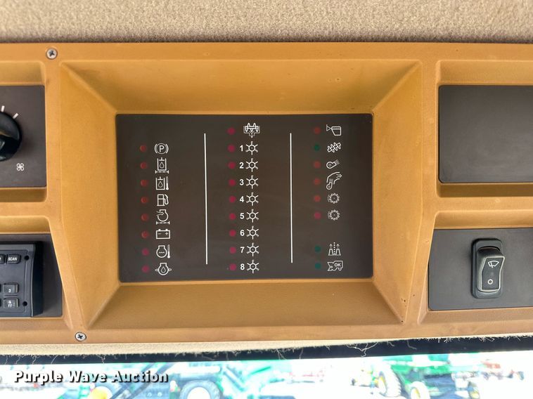 image for item EJ3438 2005 John Deere 7460 cotton stripper