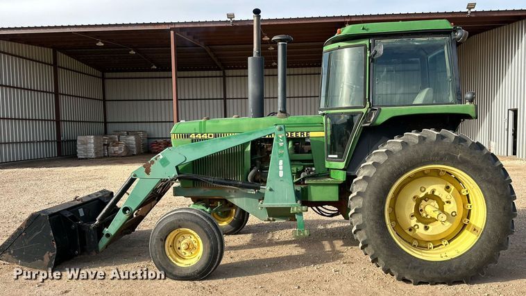 image for item EJ3443 1979 John Deere 4440 tractor
