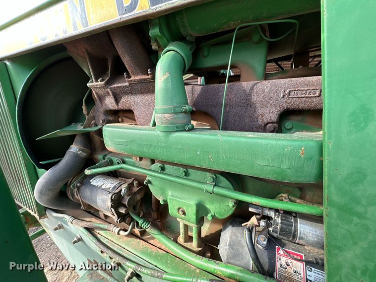 image for item EJ3443 1979 John Deere 4440 tractor