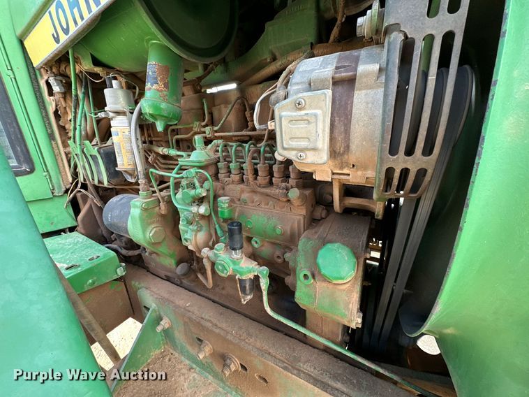 image for item EJ3443 1979 John Deere 4440 tractor